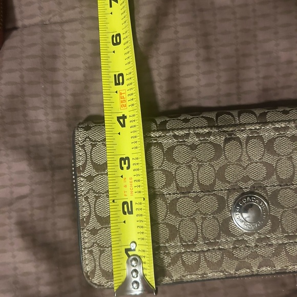 Coach  Wallet - Picture 4 of 12